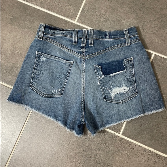 McGuire Georgia May High Rise Distressed Jean Shorts size 28 - Picture 4 of 11